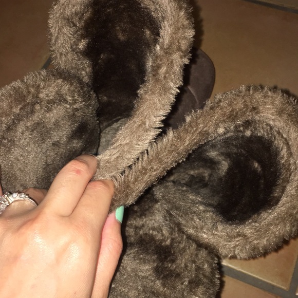 Brown Tan Fur Boots with Buttons - Picture 4 of 6